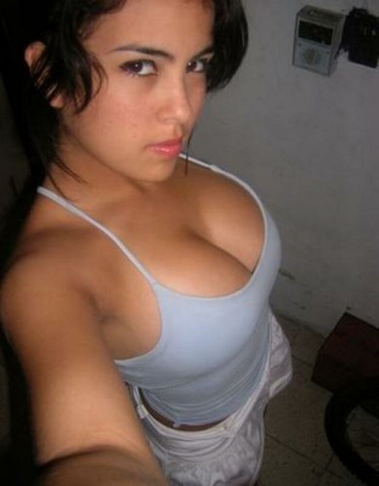 Big tit gfs exposing thier busty bodies gallery 28
 #67931250