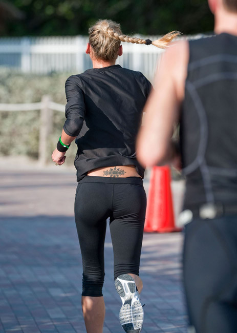 Anna Kournikova tattoo on her back and her ass #75397516