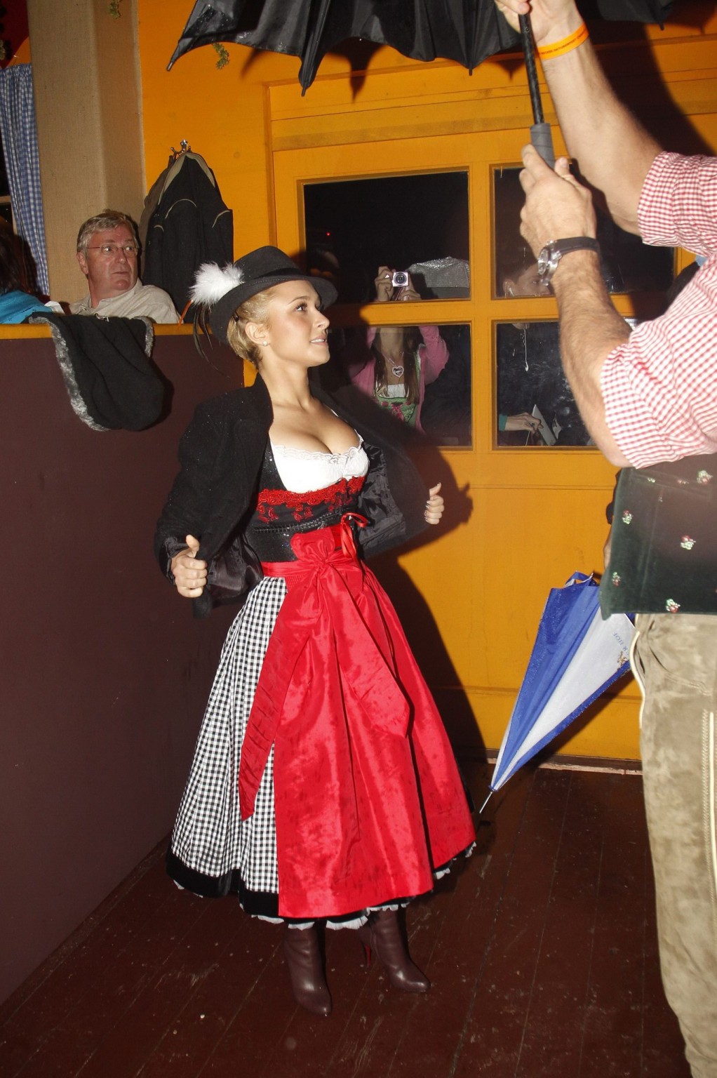 Hayden Panettiere busty in German folkwear at the Oktoberfest in Munich #75331270