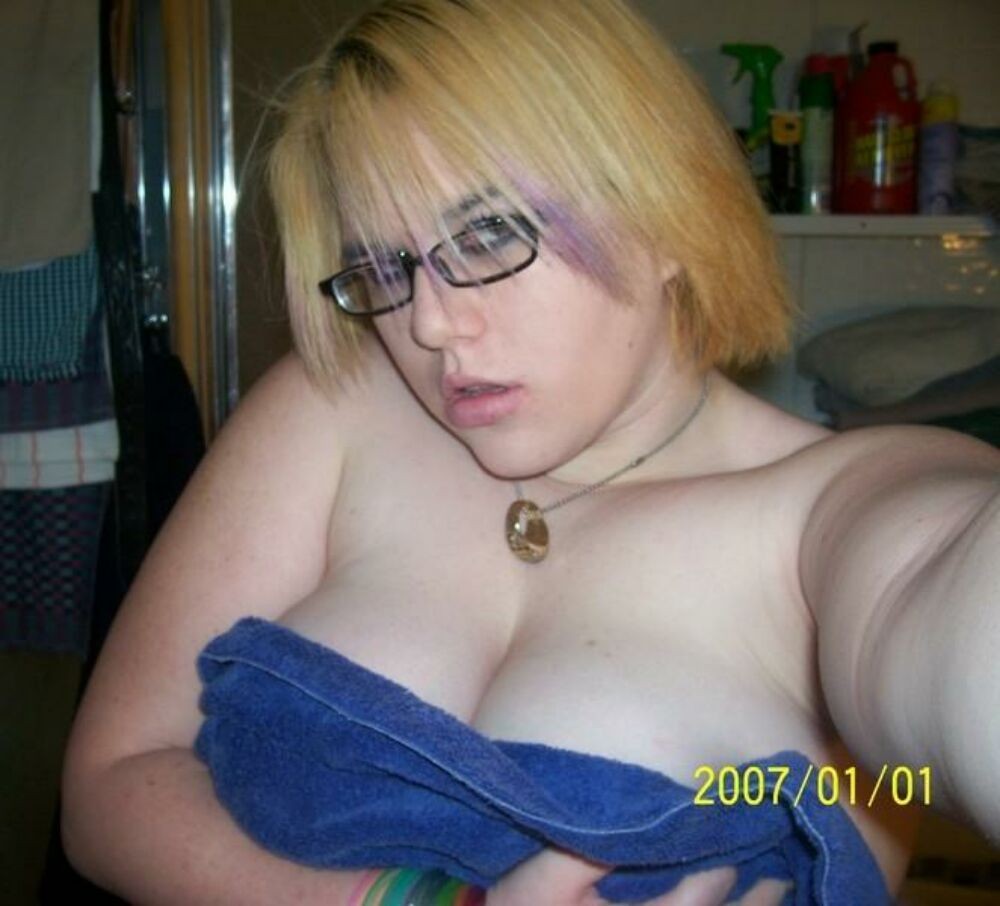 Bbw teen gfs posing for pictures 2 #71765451