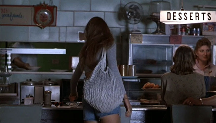 Gwyneth paltrow zeigt ihre schönen großen Titten in einigen nackten Filmkappen
 #75390150
