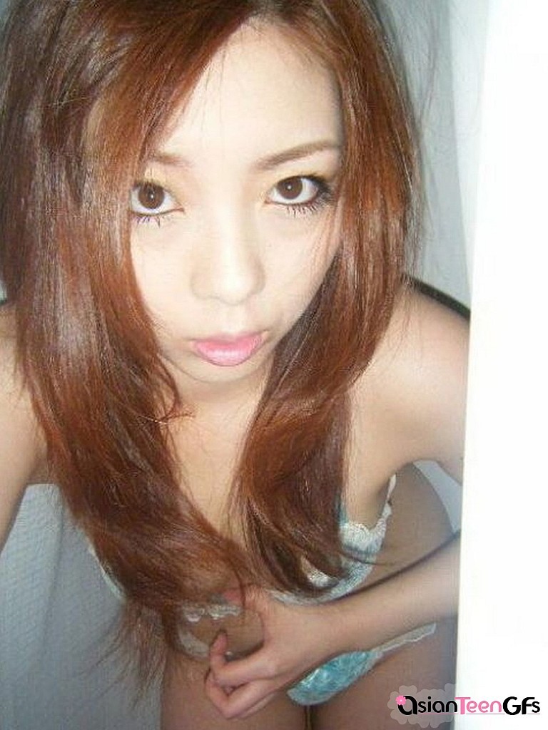L'adolescente carino ha condiviso le sue foto sexy nude
 #67371004