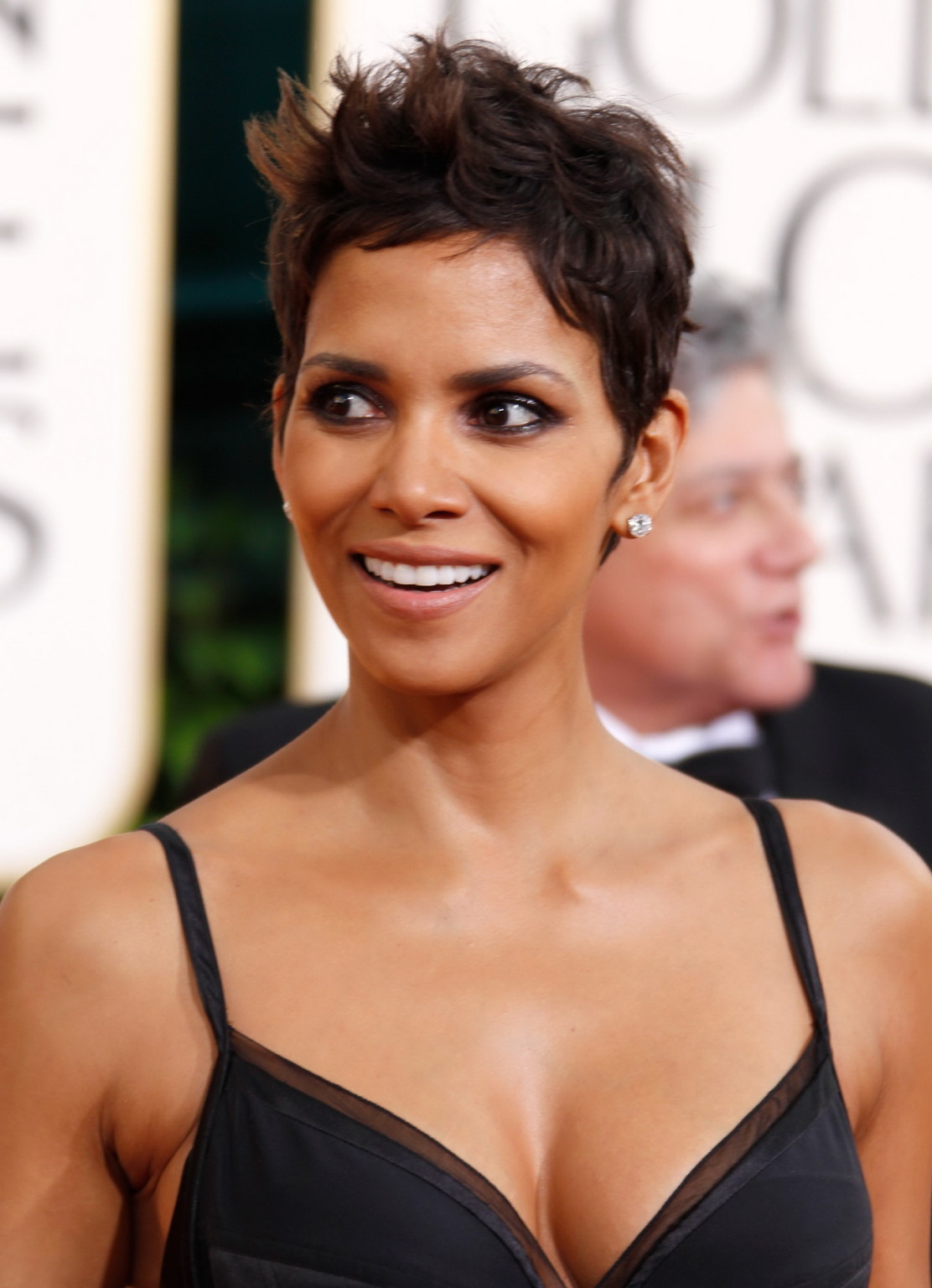 Halle berry in sehr heißem Fotoshooting für die Ebenholz-Magazin März 2011 Ausgabe
 #75318420