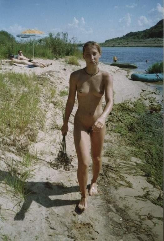 Sexy nude hottie frolics around in warm water #72253959