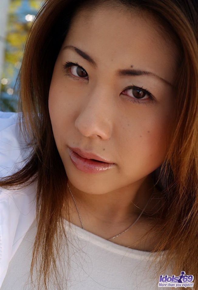 Asiatische Cutie Sumira zeigt ihre heißen Titten und Muschi
 #69767714
