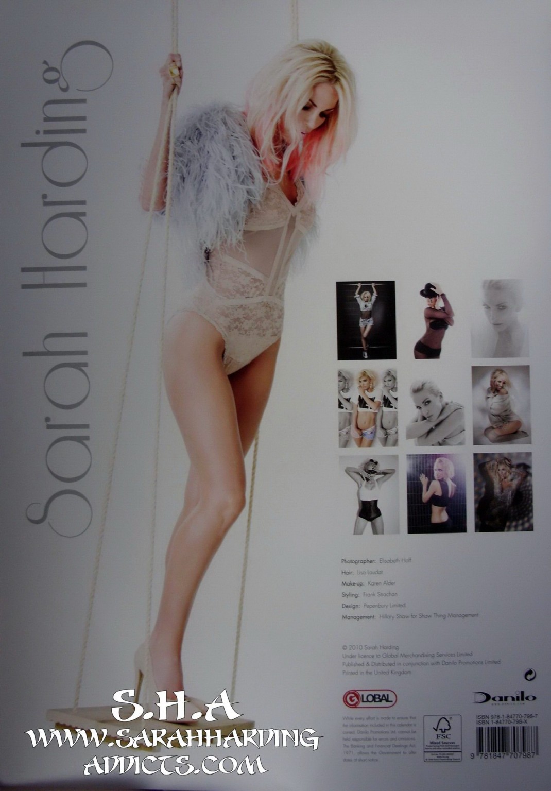 Sarah Harding nackt in Dessous für ihren offiziellen Kalender 2011
 #75332506