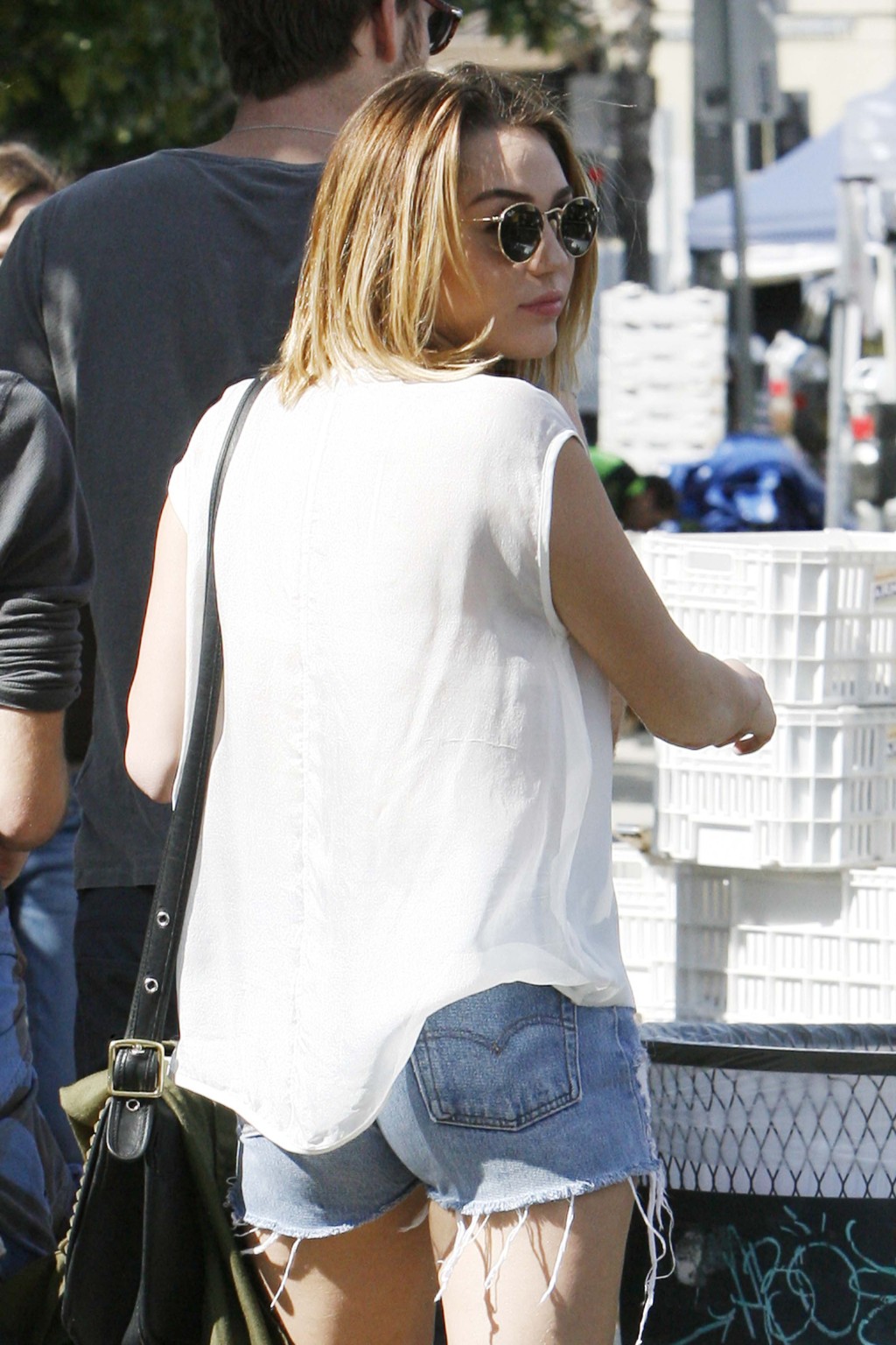 Miley Cyrus bra peak while shopping at the farmer's market in LA #75274002