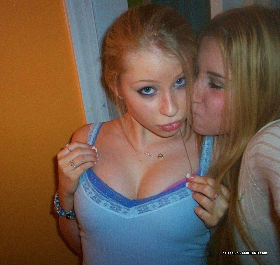 Teenie tiny eighteen year old amateur lesbian BFF girlfriends #68325011