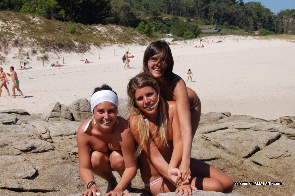Three amateur lesbian teen GFs vacationing topless on the beach front #72250609