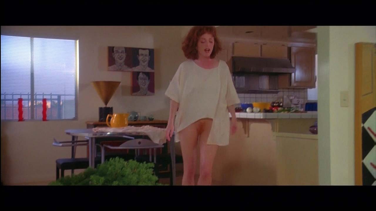 Julianne Moore exposing her nice big boobs and hairy pussy in nude movie scenes #75307562