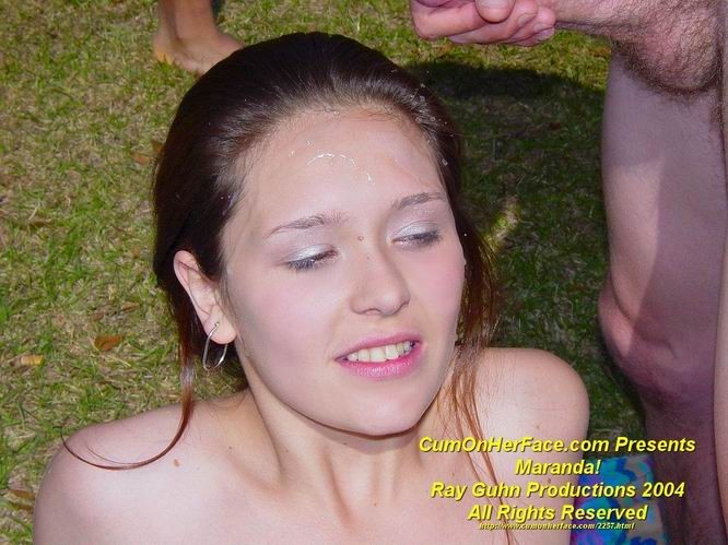 Sexo en grupo al aire libre y facial desordenado
 #76118117