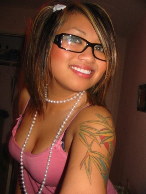Mega oozing heiß und lecker asiatischen babes posieren nackt
 #69871967