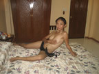 Filipina freelance se desnuda antes de atragantarse con una polla blanca
 #69910926