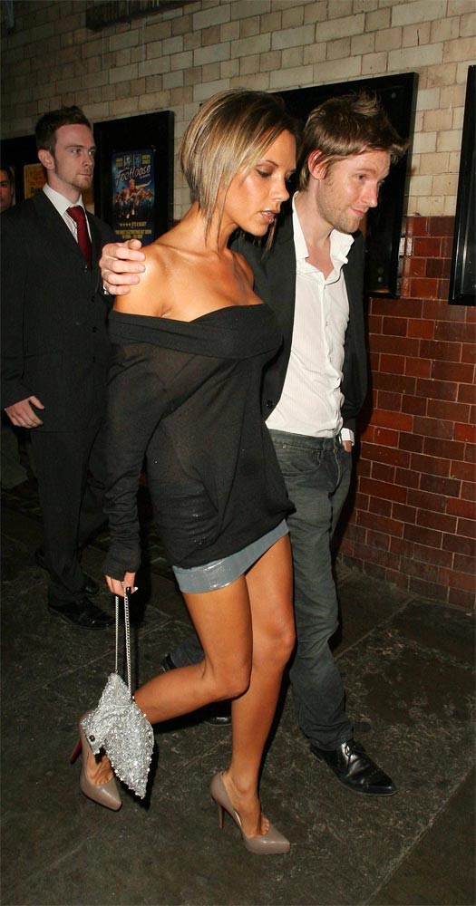Victoria Beckham showing great legs and posing very sexy #75442538