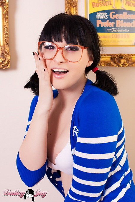 Sorority tbabe Bailey Jay has a surprise in her panties #79219634