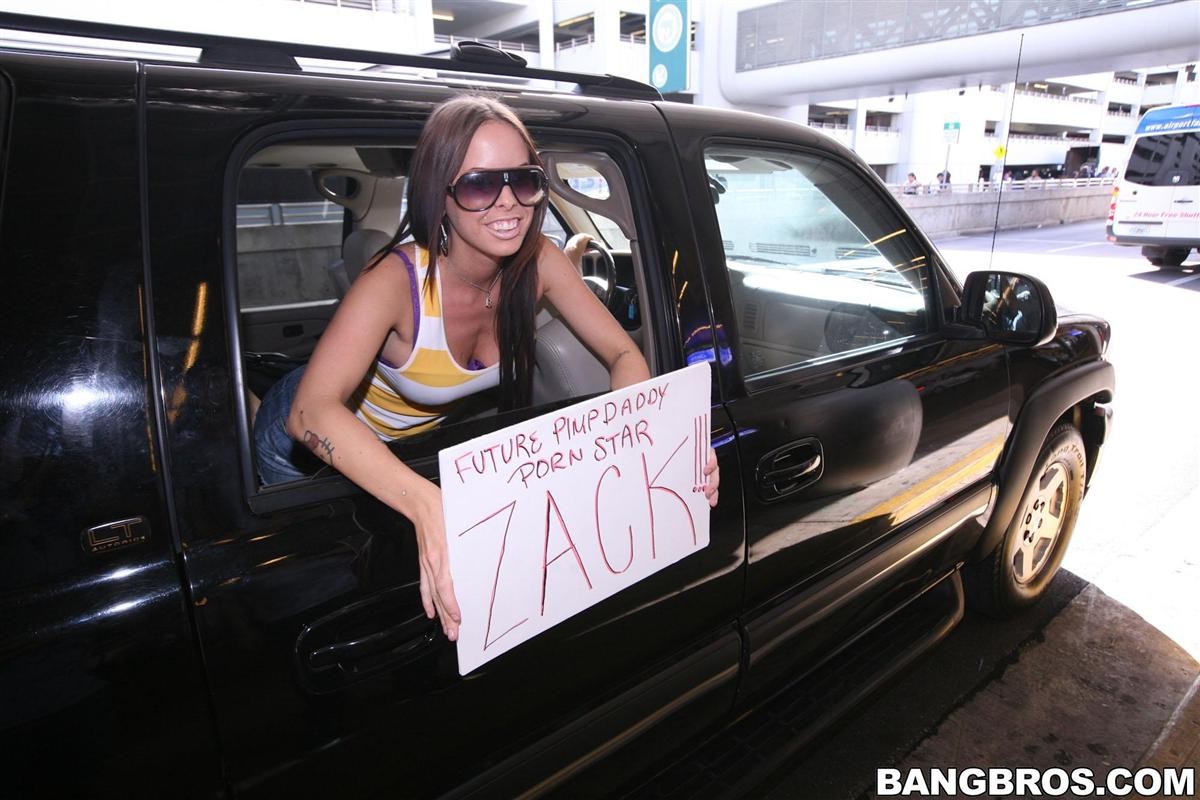 Brandy Aniston fickt einen ihrer Fans
 #74450543