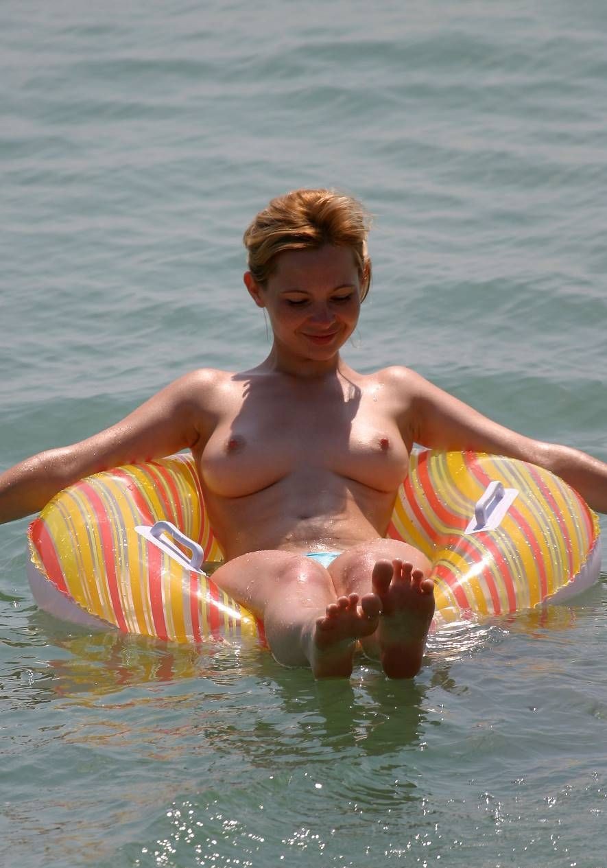 Amateur nudist loves feeling the sun on her body #72253882