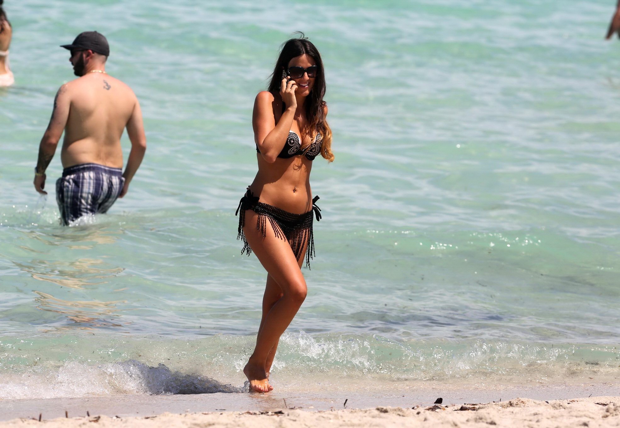 Claudia romani zeigt ihren Bikini-Body am Strand von Miami
 #75222593