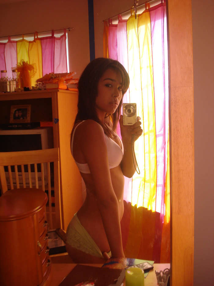 Bilder einer umwerfenden Latina mit tollem Körper
 #75707186