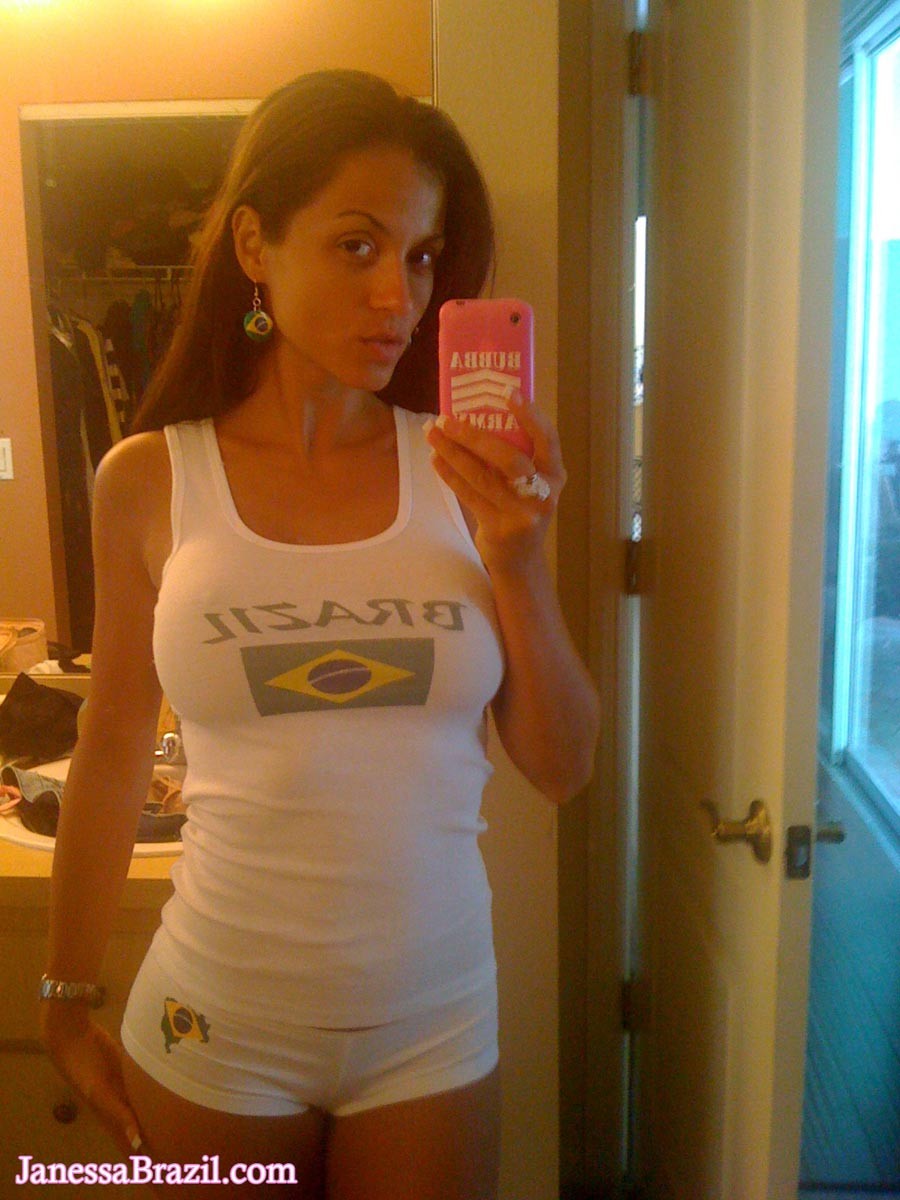Busty Brazilian babe selfshots #67210024