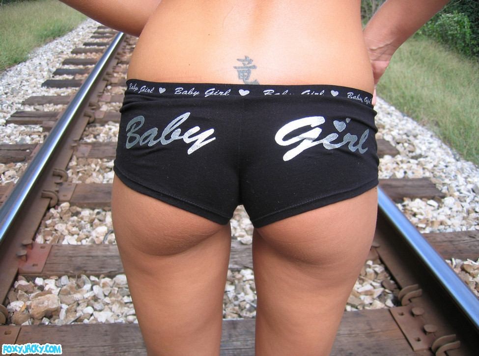 Amateur model Foxy Jacky strips on train tracks #78621358