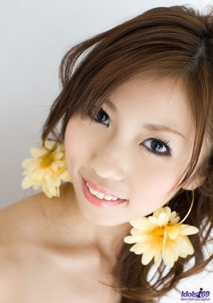 Risa Chigasaki japanese schoolgirl shows perfect body #69887345