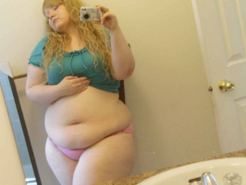 Bbw gfs posing for pictures and fucking 4 #71764753