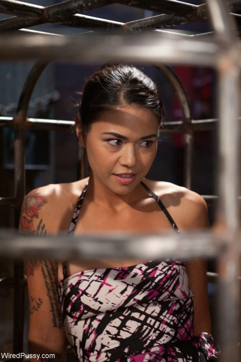 Slave girl gets tied up and tortured with electricity by lezdom #71987025