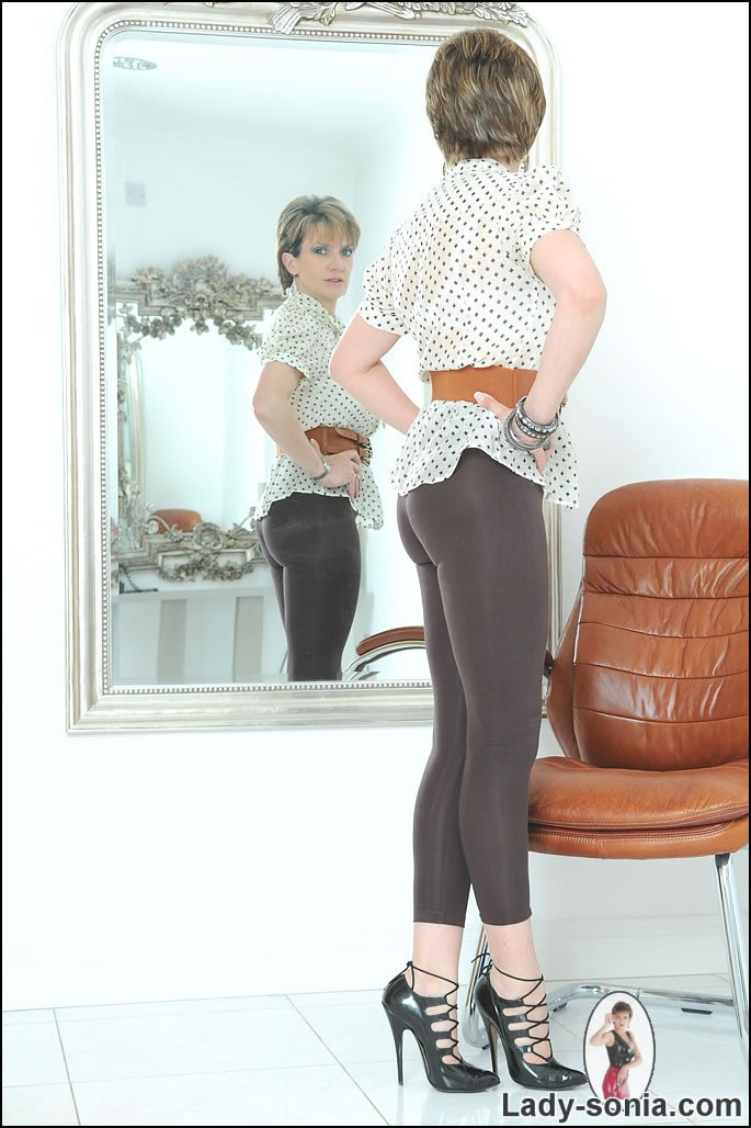 Opaque leggings busty wife Lady Sonia #72920338