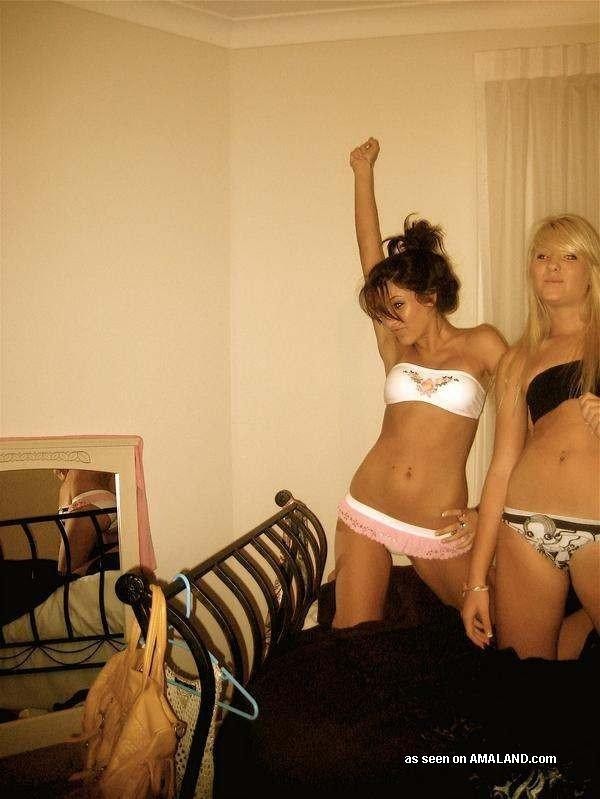 Compilation of naughty non-nude chicks posing for the cam #76133115