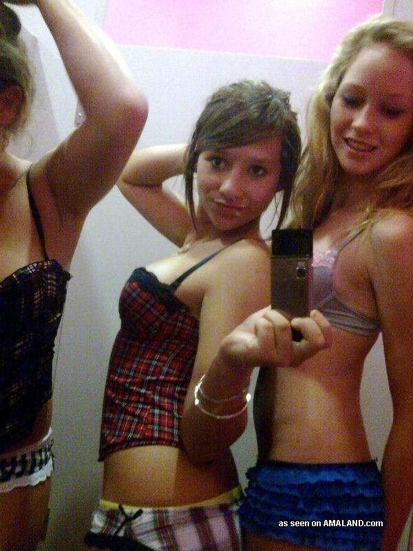 Compilation of naughty non-nude chicks posing for the cam #76133141