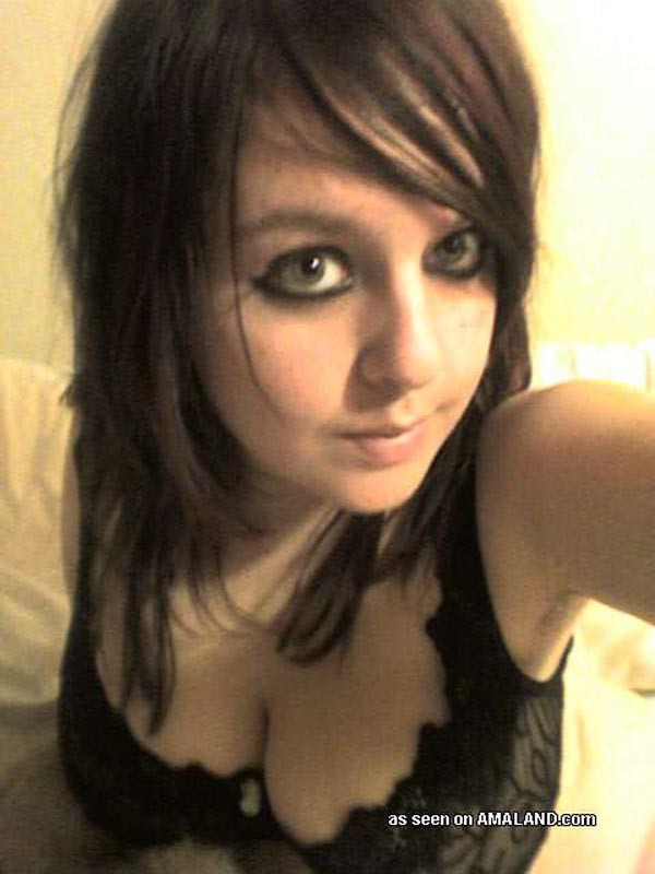 Busty emo chick nackt
 #75508033