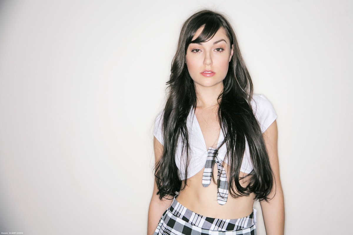 Sasha grey gioca di ruolo come una cheerleader universitaria che ama i cazzi giganti.
 #71384945