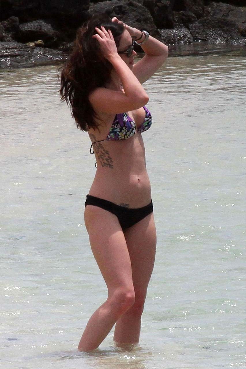Megan Fox exposing fucking sexy body and hot ass in bikini on beach #75299223