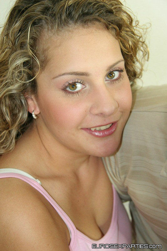 Diese Euro-Babes wissen nicht, wann sie aufhören sollen
 #74326975