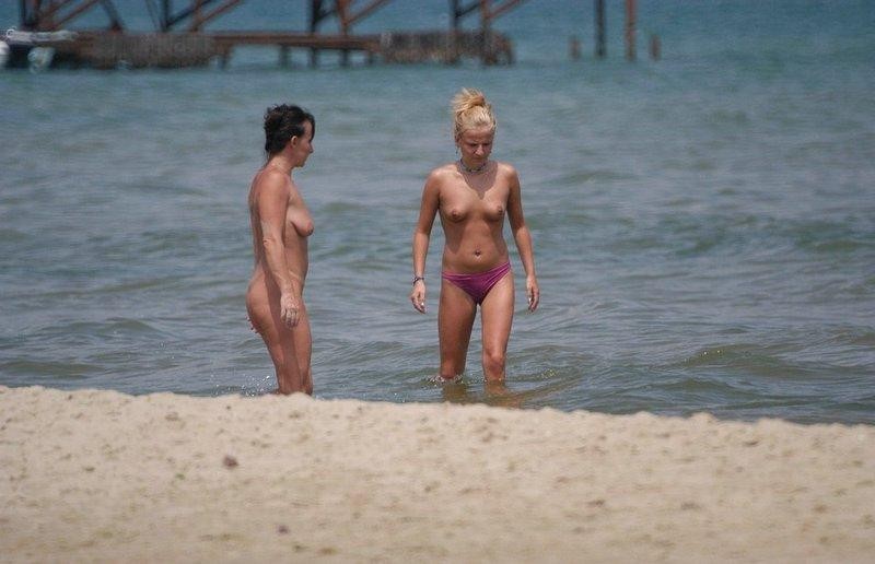 Attenzione - foto e video di nudisti incredibili
 #72266869