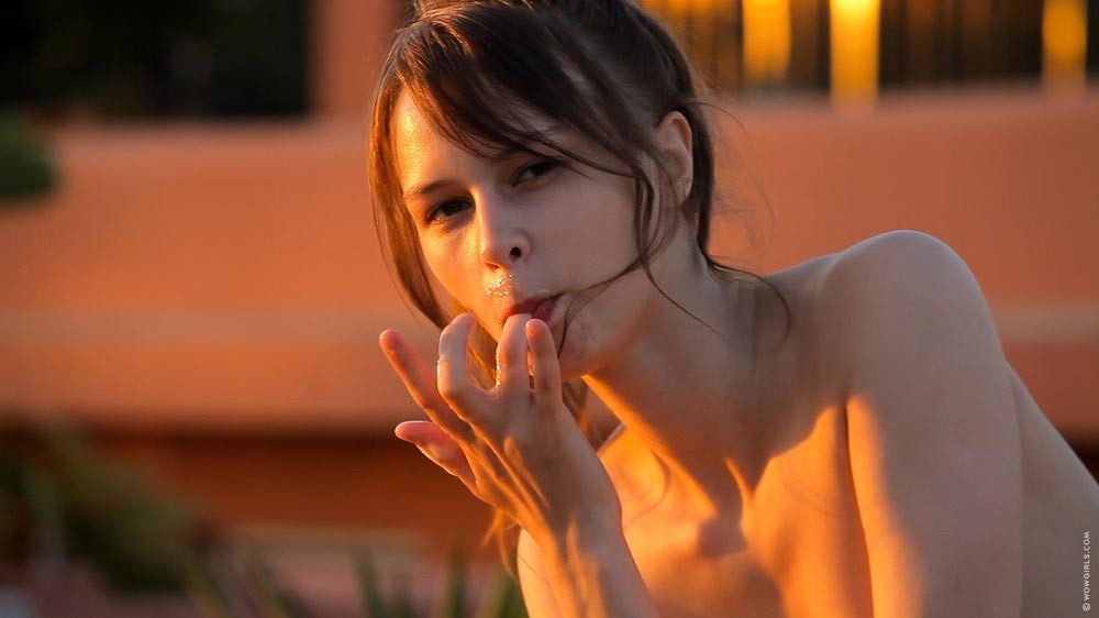 Caliente joven caliente muestra sus habilidades de mamada
 #71284956