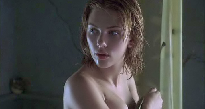 Scarlett johansson fait la meilleure scène de sexe nue de tous les temps
 #75392135
