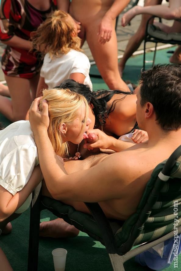 A sizzling poolside orgy ends with sticky jizz explosions #76013696