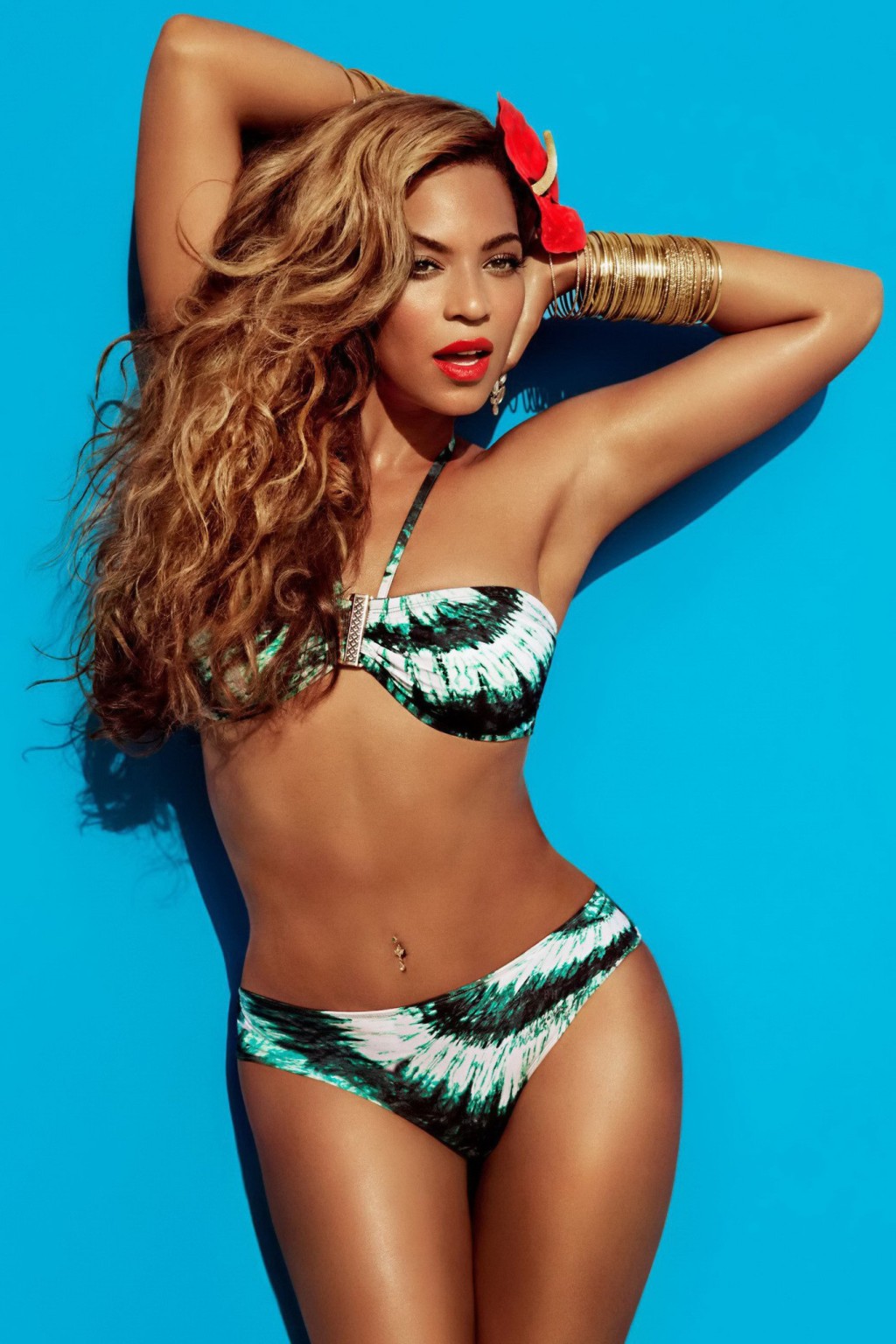 Beyonce Knowles shows off her sexy body wearing skimpy bikini and lingerie for H #75228319