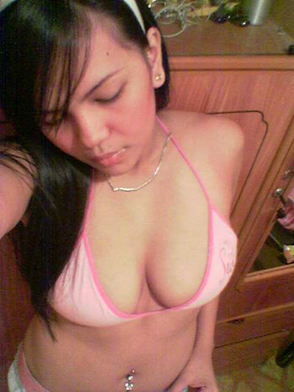 Bigtitted asian babe posing #69903961