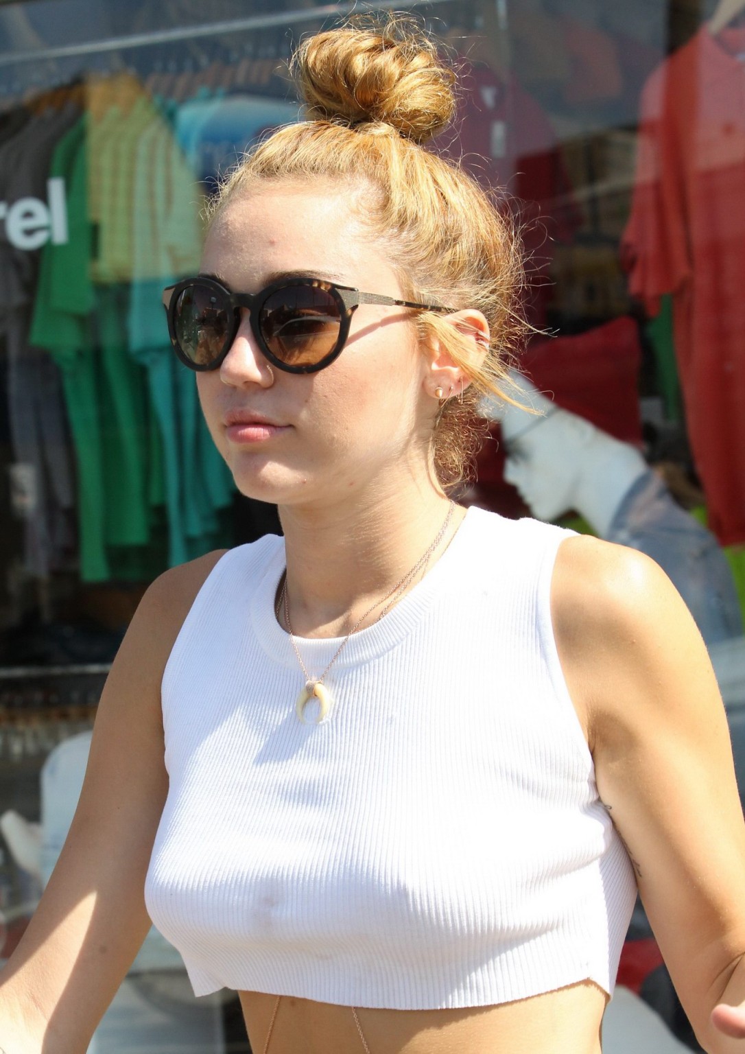 Miley Cyrus showing pokies  ass out in Toluca Lake #75259430