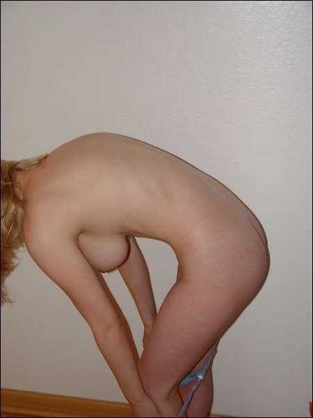 Impresionante rubia milf
 #68217572