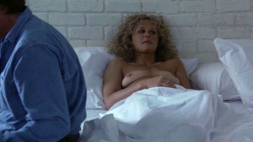 Glenn Close exposing her nice big tits and kissing girl in movie #75335537