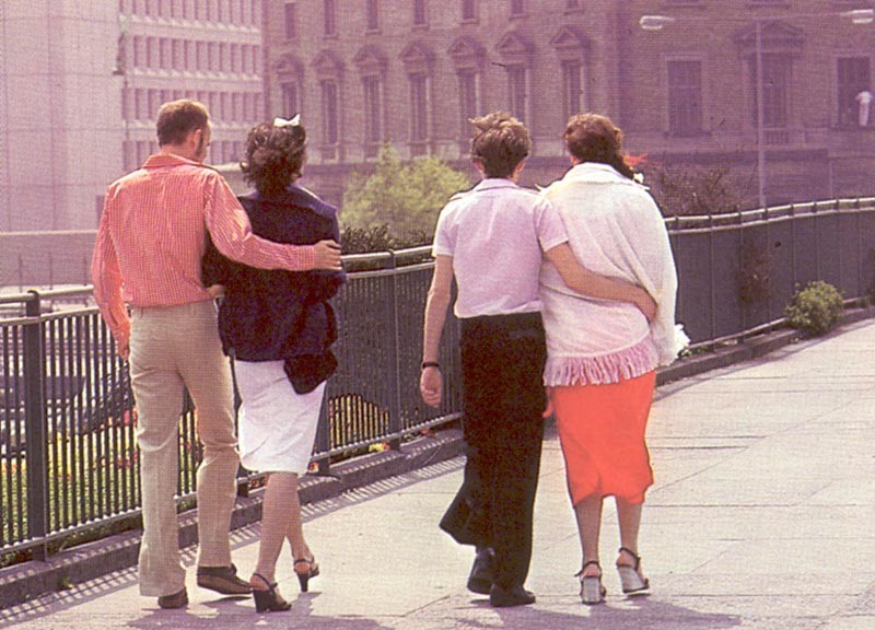 Dos damas retro folladas en todos sus apretados agujeros de mierda
 #69307561