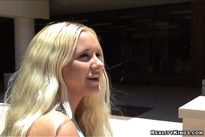 12 pics and 1 movie of Julie from Street Blowjobs #67743089