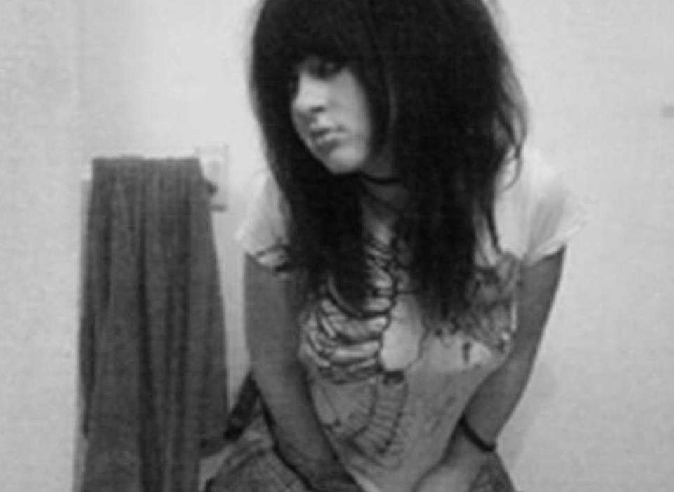 Hot BW photos from these emo girlfriends #67335082