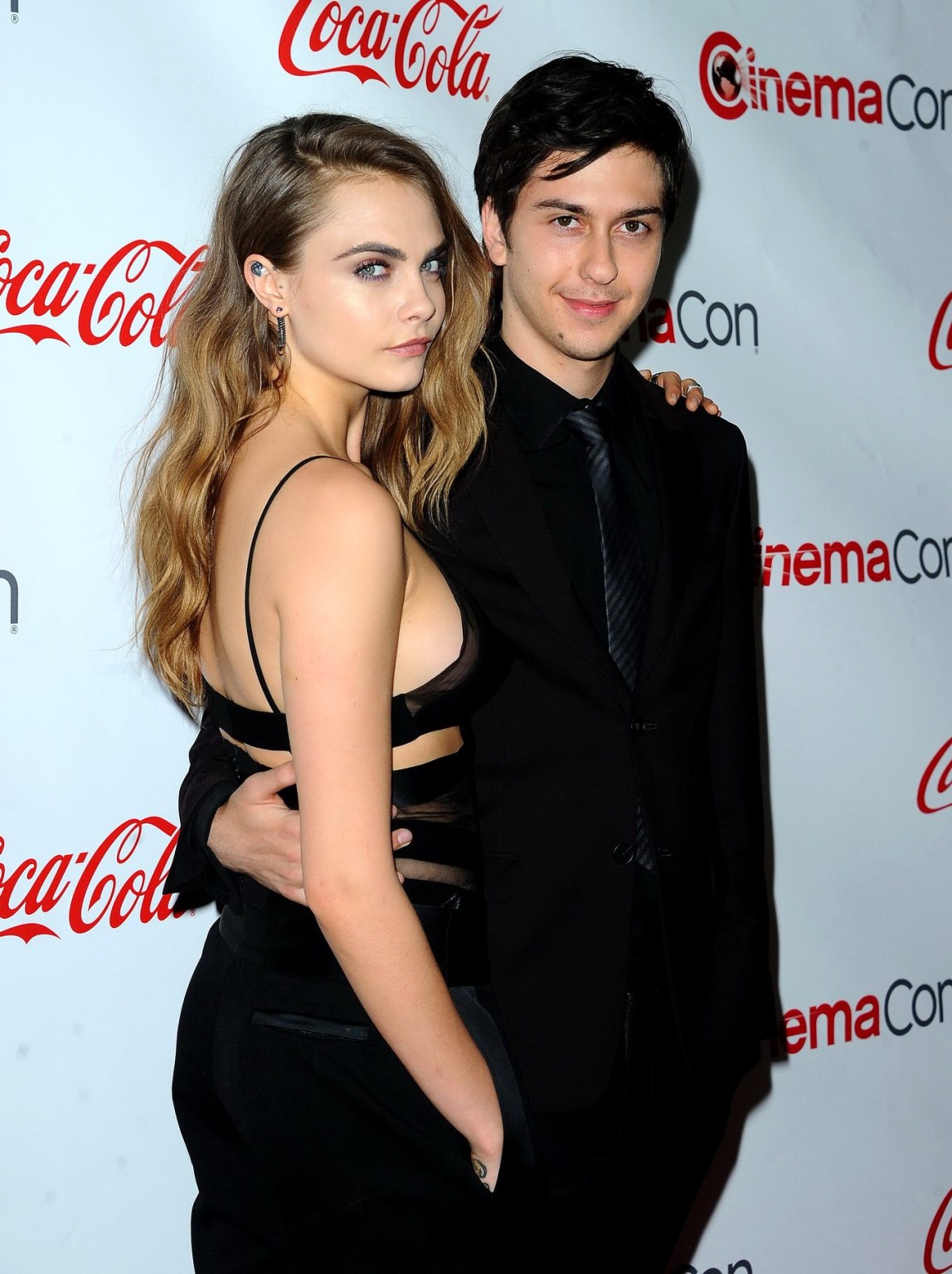 Cara delevingne braless zeigt sideboob bei der cinemacon big screen achievement
 #75166833