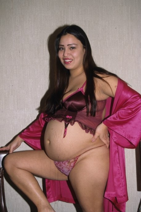 Preggo puta tomando múltiples pollas
 #76578790