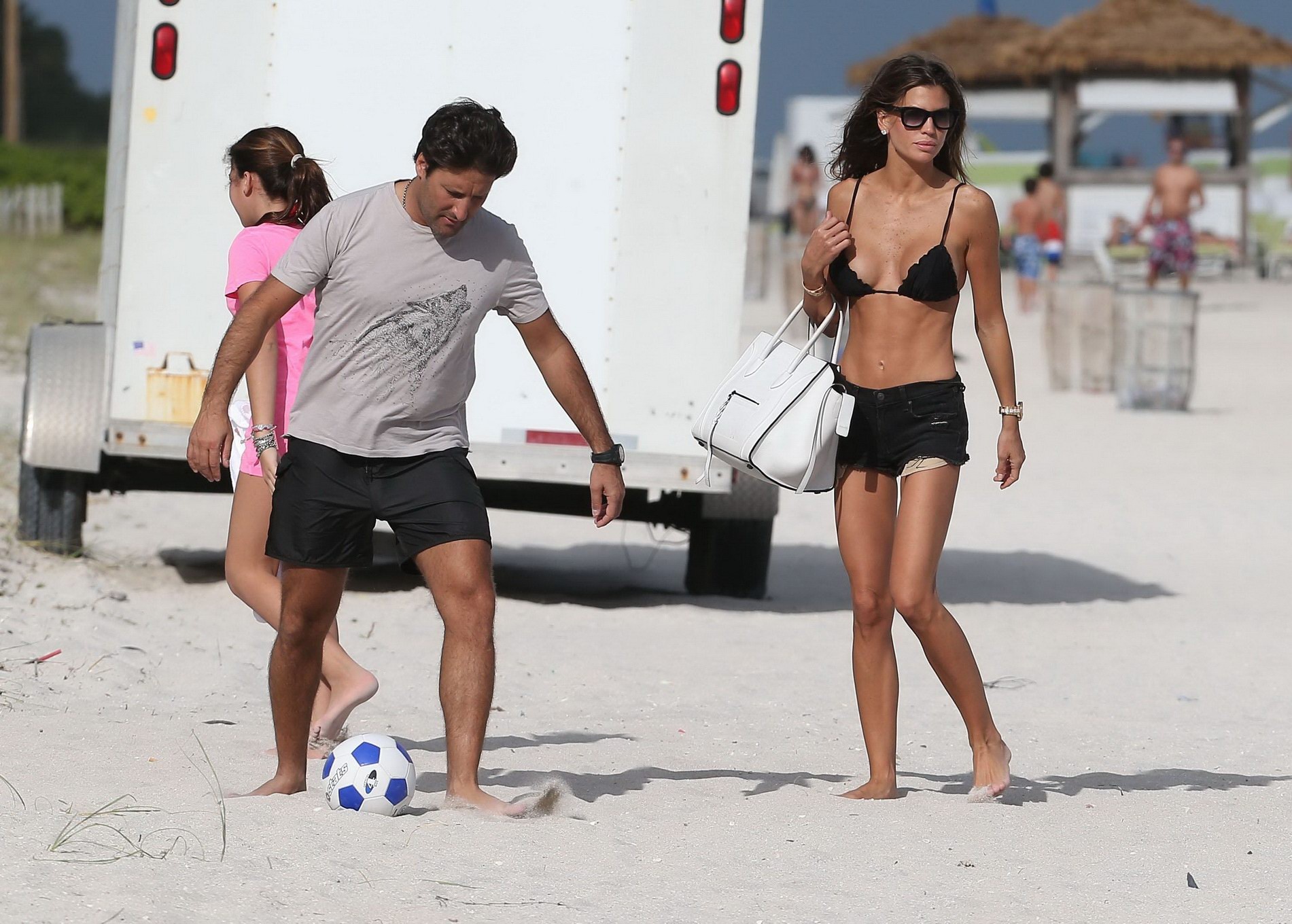 Claudia Galanti pussy lip slip while humping her hubby on a beach in Miami #75245139